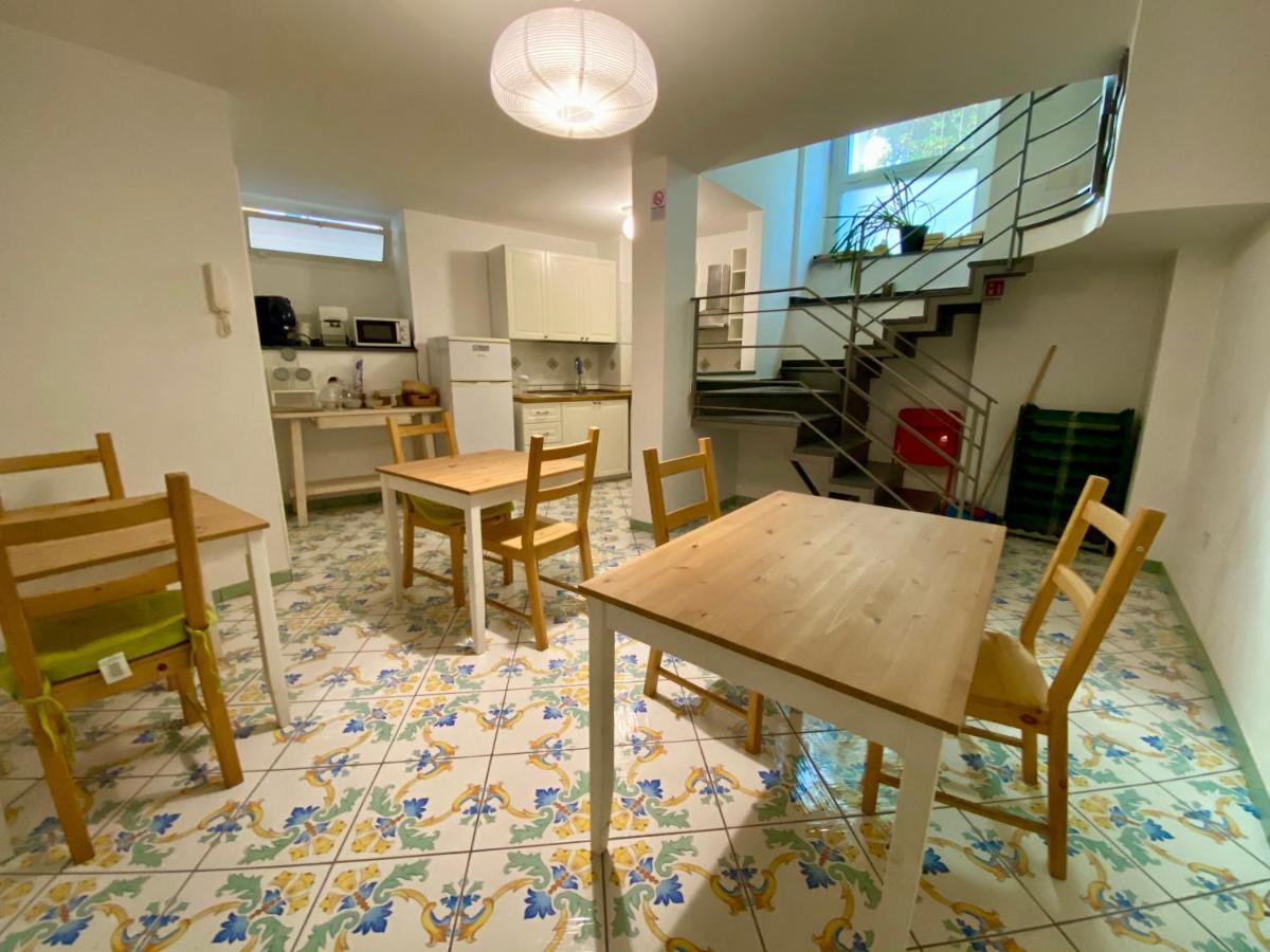 Bed and Breakfast Borgo Belvedere à Naples Extérieur photo