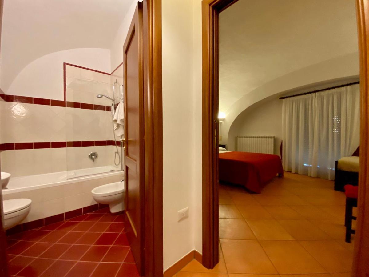 Bed and Breakfast Borgo Belvedere à Naples Extérieur photo