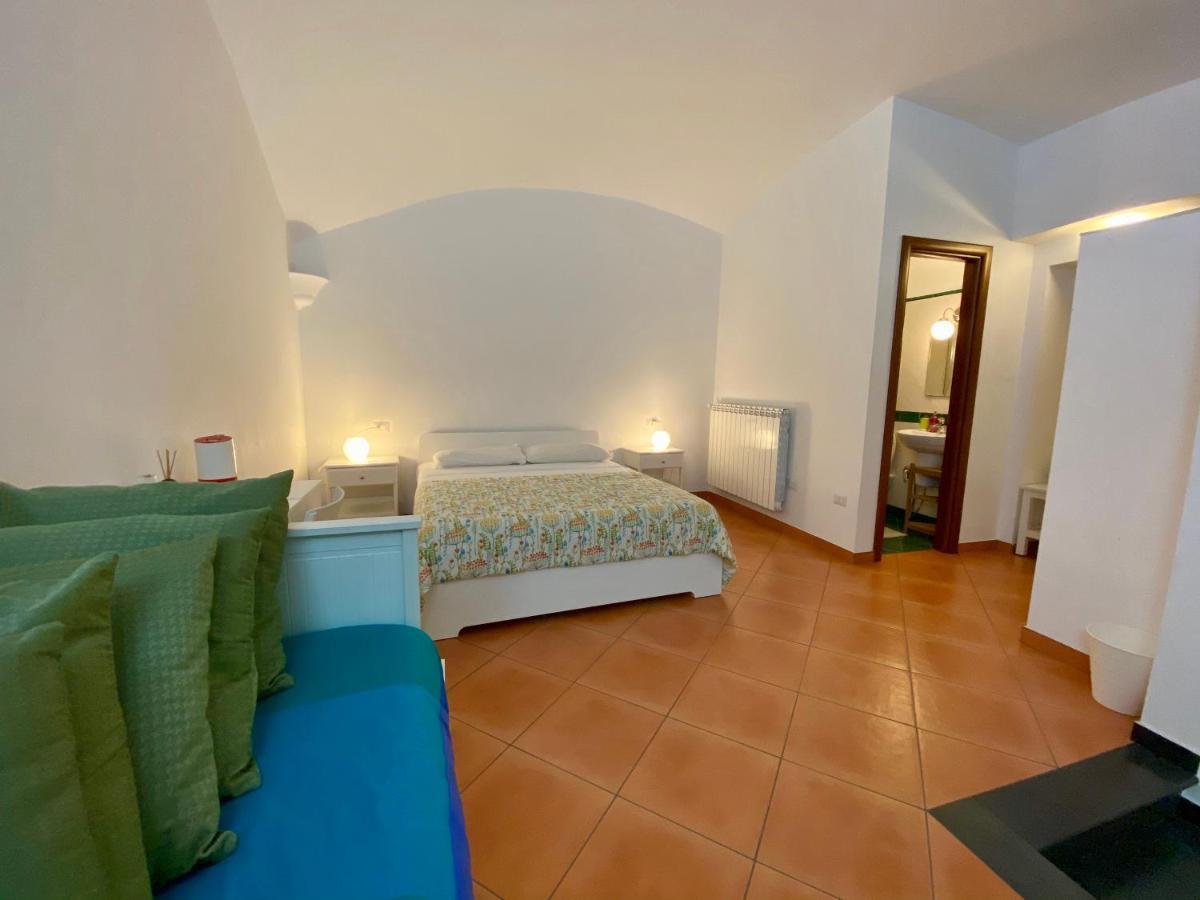 Bed and Breakfast Borgo Belvedere à Naples Extérieur photo